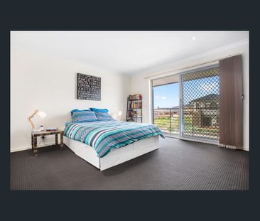 Perfectly Positioned Townhouse with Two Living Areas - Photo 4