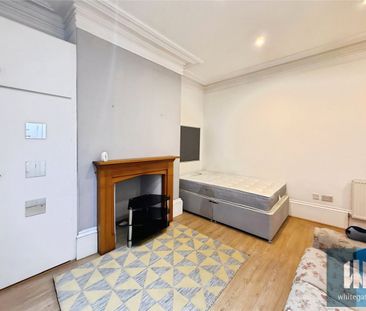 Fitzwilliam Street, Town Centre, Huddersfield, HD1 - Photo 2