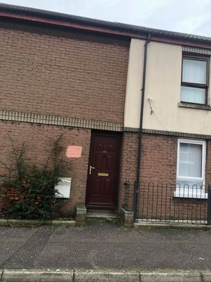 101 Frenchpark Street, Belfast BT12 6HZ - Photo 1