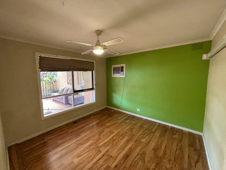 3-Bedroom Home with Separate Studio/Retreat - Photo 2