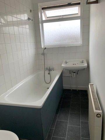 5 bedroom detached house to rent - Photo 5