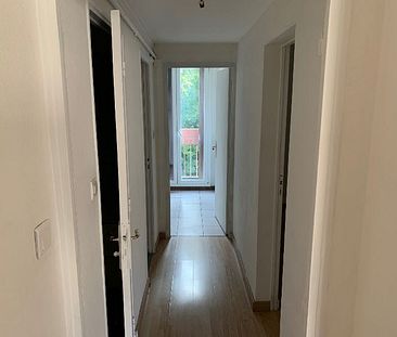 Appartement 4 pièces 70m2 MARSEILLE 15EME 704 euros - Photo 3