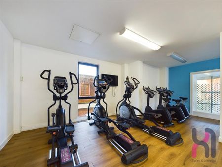 6 bedroom flat to rent - Photo 5