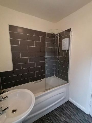 6 bedroom house to rent - Photo 4