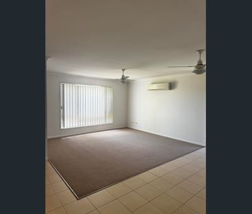 Freshly Renovated 4-Bedroom Home in Raceview – New Carpet, New Pain... - Photo 3