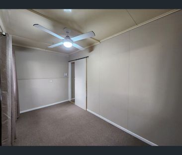 8 Railway Street, Forest Hill, Qld 4342 - Photo 6