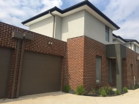 &lpar;On Hold&rpar; Quality 2 Bedrooms Townhouse in Noble Park - Photo 4