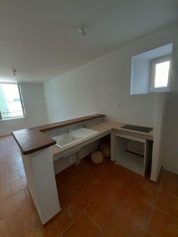 Location Appartement 2 pièces 41m² BEAUCAIRE 30300 - Photo 4