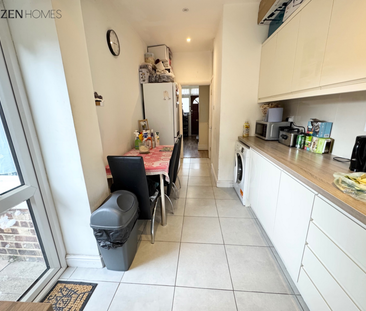 1 bedroom in a house share to rent - Photo 6