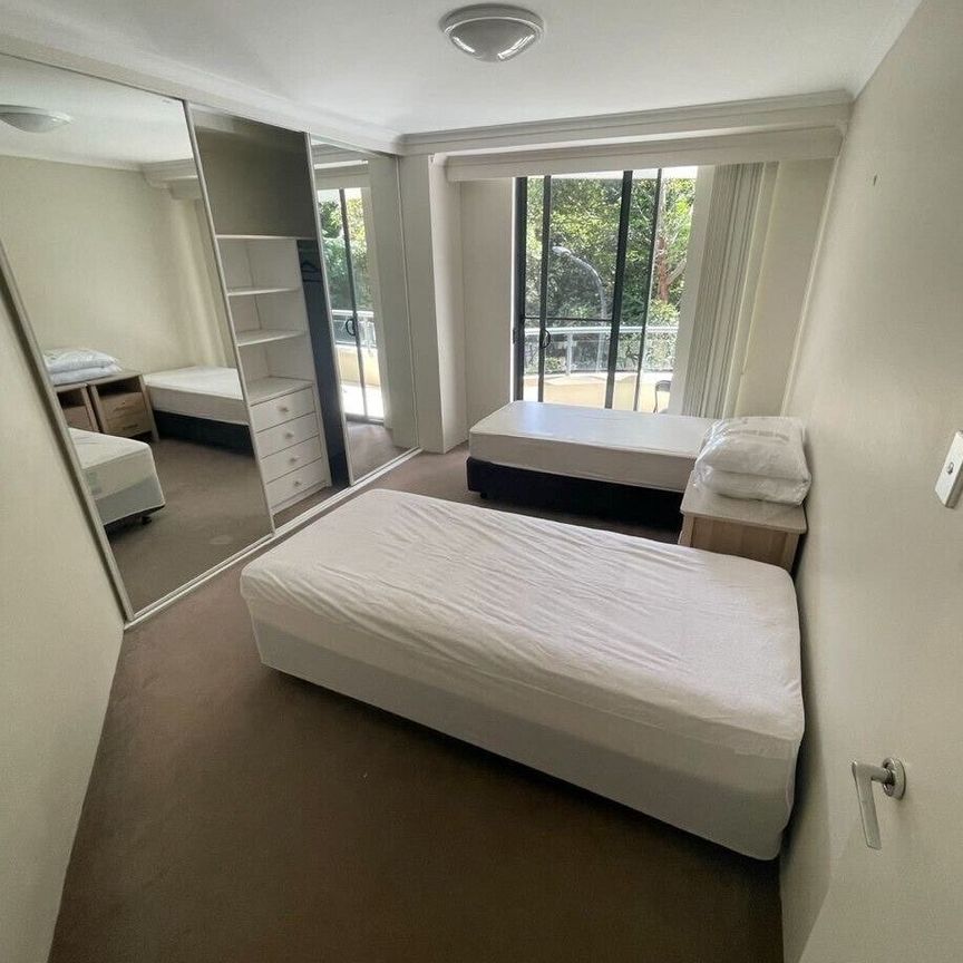 Pyrmont - Photo 1
