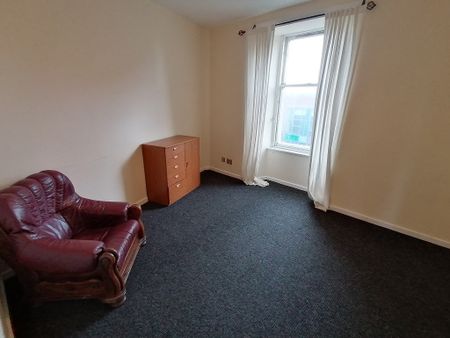 1 Bedroom Property To Rent - Photo 2