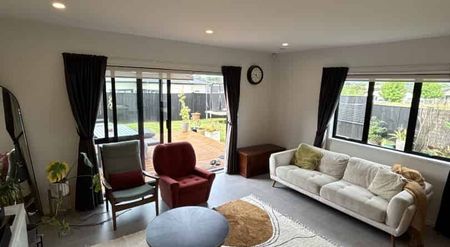 Everything You Need! - Photo 5