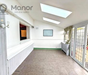 3 bedroom terraced house to rent - Photo 3
