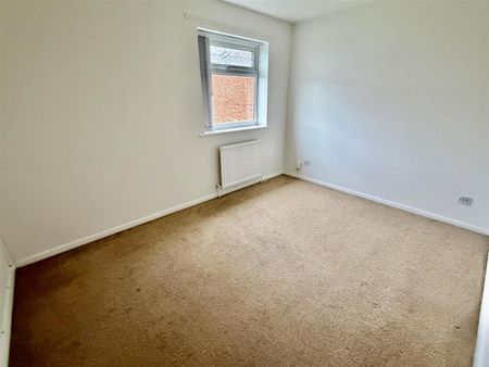 Beechfield, Coulby Newham, Middlesbrough - Photo 5