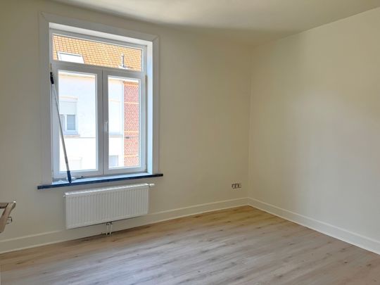 Woning met 3 slaapkamers en tuin. - Photo 1