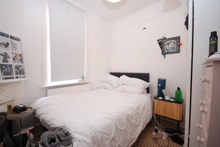 3 bedroom apartment to rent - Photo 3