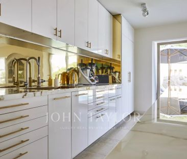 Maison à louer Tourrettes Sur Loup, Cote d'Azur, France12 000 EUR /... - Photo 2