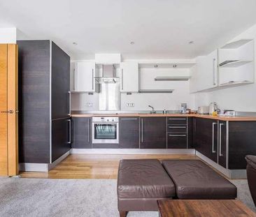 Walnut Tree Close, Guildford, GU1 - Photo 1