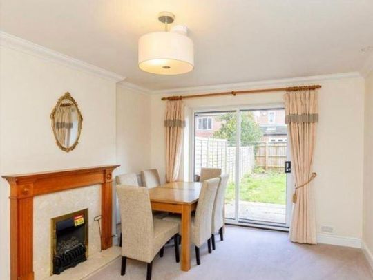 5 bedroom terraced house to rent - Photo 1
