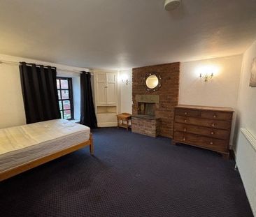 Hollingwood Hall, Chesterfield, S43 - Photo 2