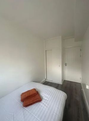 Room in a Shared House, London, E2 - Photo 1