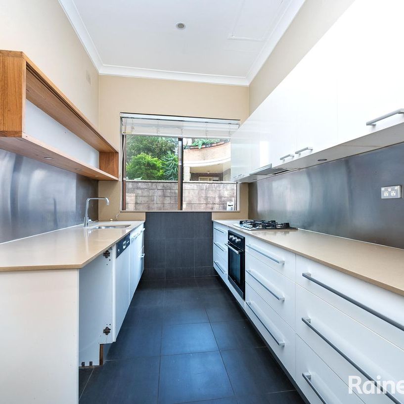 1/70 Petersham road, Marrickville, NSW 2204 - Photo 1