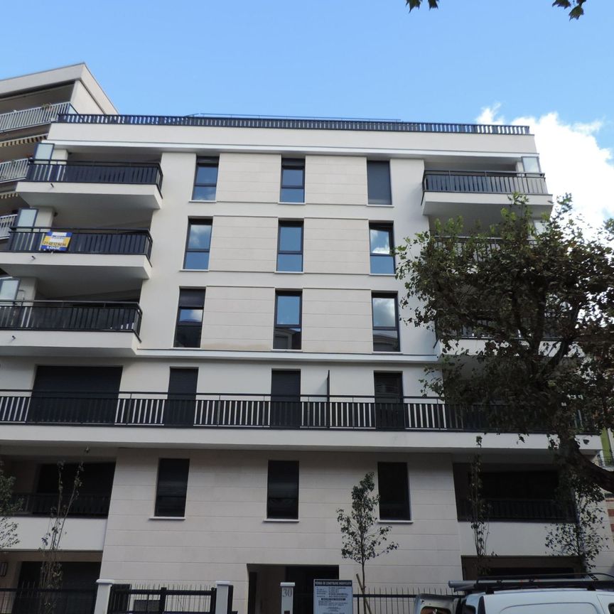 Location Appartement Rosny-sous-Bois (93110) Centre ville - Photo 1