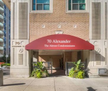 Alexus Condominium #15273 | 70 Alexander Street, Toronto - Photo 1