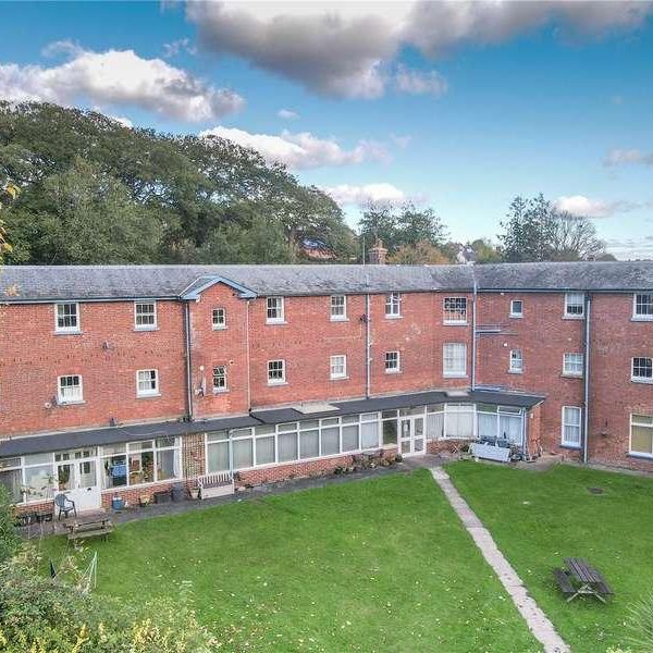 Western Road, Crediton, Devon, EX17 - Photo 1