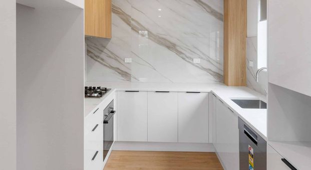 Modern 4 bedroom new build in peaceful Conifer Grove! - Photo 1