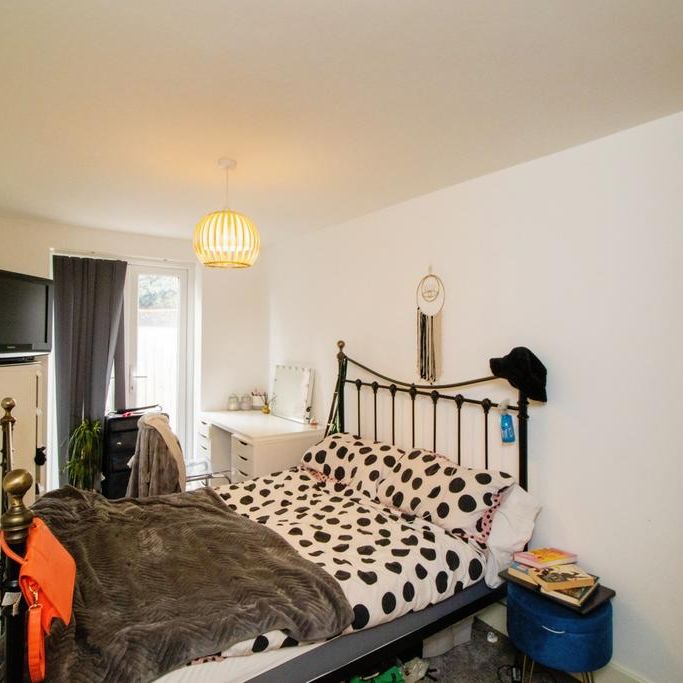 2 bedroom maisonette to rent - Photo 1