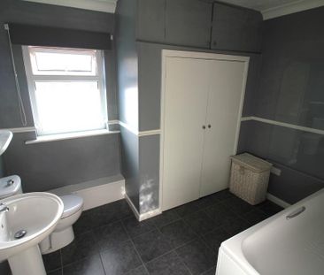 2 bedroom terraced house to rent - Photo 6