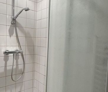 Appartement te huur in Antwerpen voor € 725 met 1 slaapkamer - Photo 2