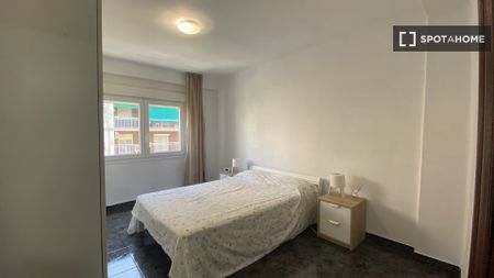 valencia, Valencian Community 46004 - Photo 2