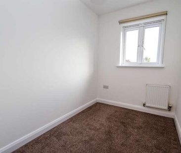 Fearnville Estate, Clevedon, BS21 - Photo 3