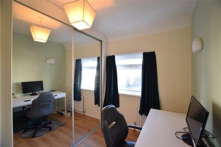 Moorfoot Gardens, Lobley Hill, NE11 - Photo 4