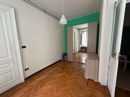 Via SantAnselmo, Turin, Piedmont 10125 - Photo 2