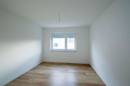 Neubau Erstbezug | Exkl. 3-Zimmerwohnung | Großer Balkon | EBK | FBH | gefragte Lage - Photo 2