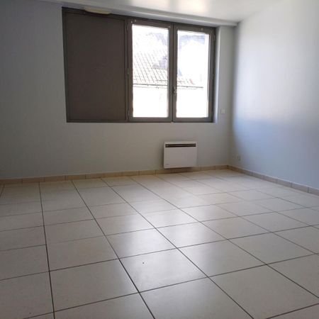 location Appartement T2 DE 47m² À MEAUX - Photo 3