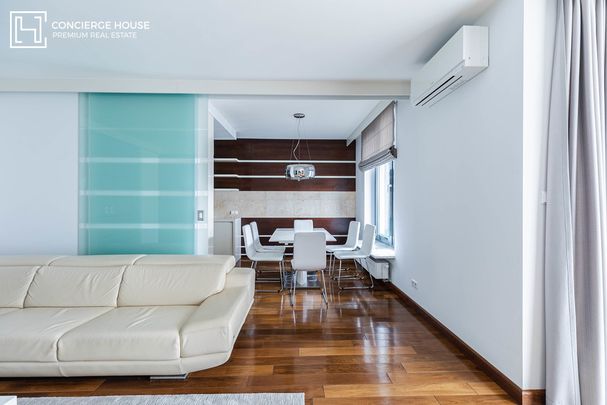 Warszawa, Śródmieście, Śródmieście Północne, Grzybowska - Photo 1