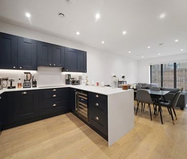 Second Avenue - Photo 3