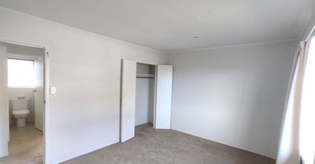 2 Bedrooms Unit in Pakuranga - Photo 2