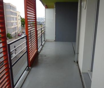 Loue Appartement REZE PONT ROUSSEAU T1 33 m2 = balcon 17 m2 - box f... - Photo 4