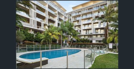 Spacious & Light-Filled Apartment with Resort-Style Living - Photo 5