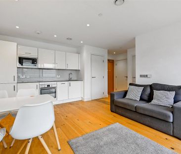 1 bedroom apartment to rent - Photo 2