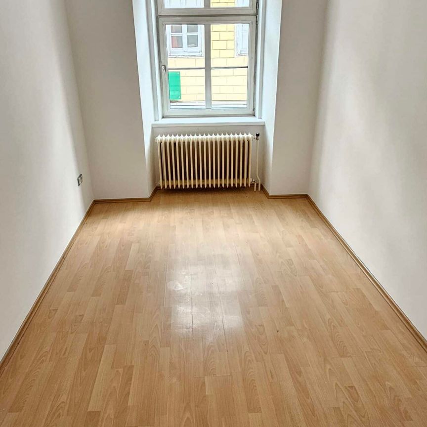 Baden, 2-Zimmerwohnung ca. 65m² direkt im Zentrum, Breyerstraße 2, zu vermieten € 850/ Monat - Photo 1