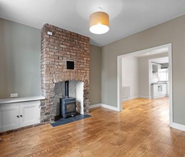 4 bedroom terraced house to rent - Photo 3