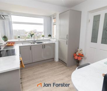 2 bedroom semi-detached bungalow to rent - Photo 5