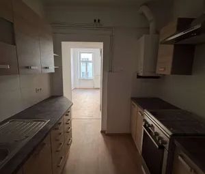 PROVISIONSFREI! NEU SANIERT! RUHIGE WOHNUNG BEIM NEUEN LANDGUT - Photo 2