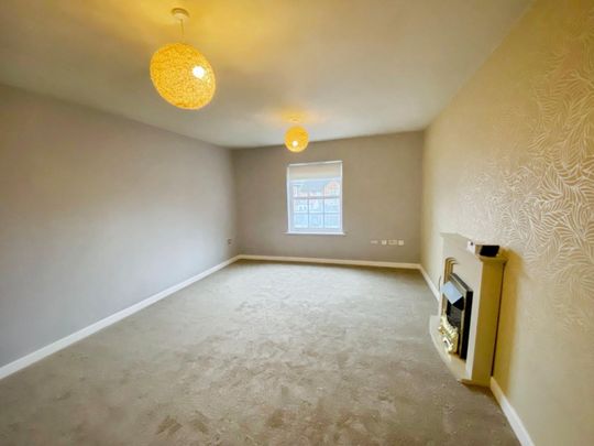 2 bedroom Flat To Let - Photo 1